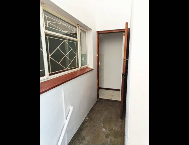 2 bed property to rent in WORCESTER CENTRAL